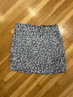 Zara Blue and White Floral Mini Skirt